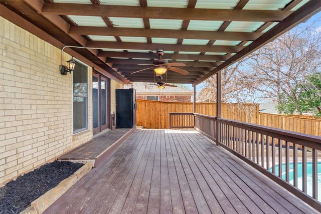 1031 Boston Boulevard, Bedford, TX 76022