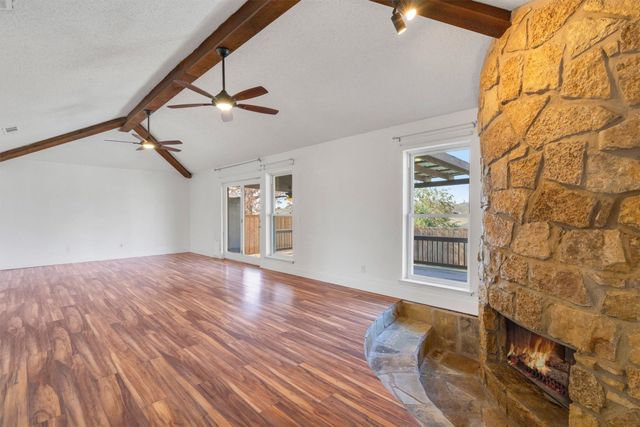 1031 Boston Boulevard, Bedford, TX 76022