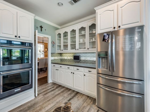 1165 Brent Avenue, Terrell, TX 75160