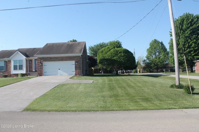 175 Bluegrass Way, Mt Washington, KY 40047