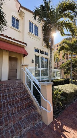 525 MANDALAY AVENUE 11, Clearwater Beach, FL 33767