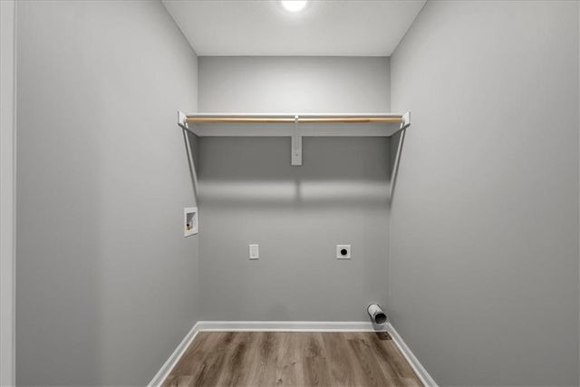 2309 S Heartland Court, Independence, MO 64057