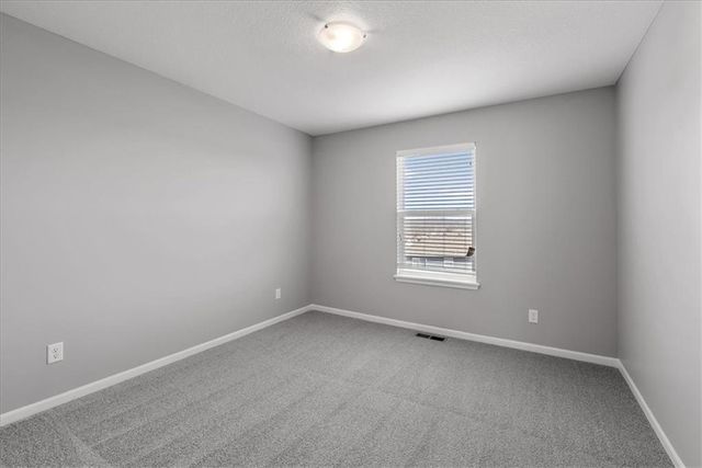 2309 S Heartland Court, Independence, MO 64057