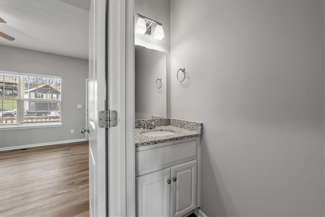 2309 S Heartland Court, Independence, MO 64057