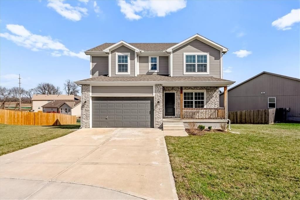 2309 S Heartland Court, Independence, MO 64057