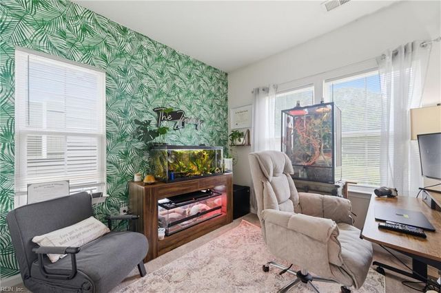 7612 Luminary DR, Williamsburg, VA 23188