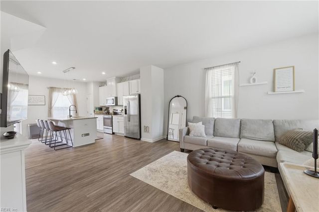 7612 Luminary DR, Williamsburg, VA 23188