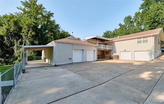 1628 Clock Tower Drive, St Louis, MO 63138