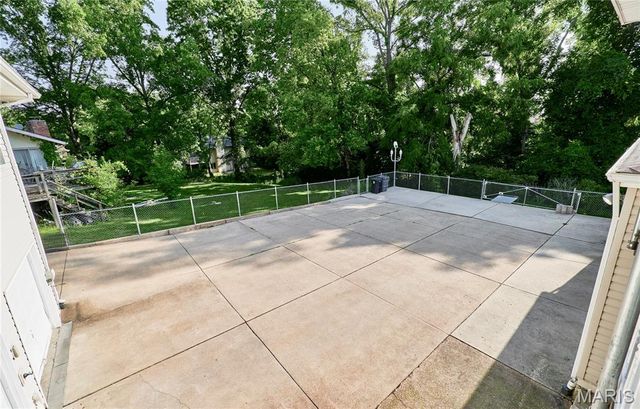 1628 Clock Tower Drive, St Louis, MO 63138