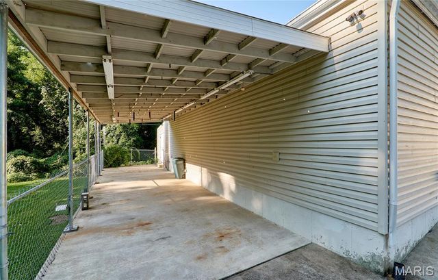 1628 Clock Tower Drive, St Louis, MO 63138