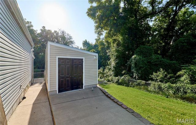 1628 Clock Tower Drive, St Louis, MO 63138