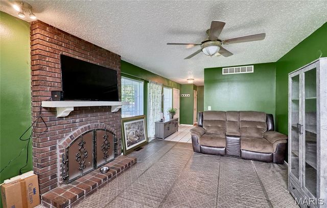 1628 Clock Tower Drive, St Louis, MO 63138