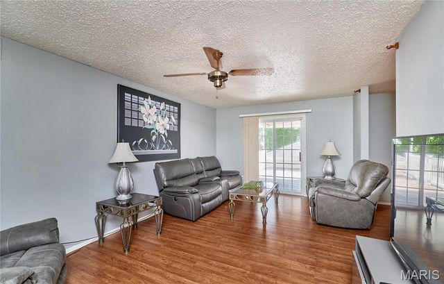 1628 Clock Tower Drive, St Louis, MO 63138