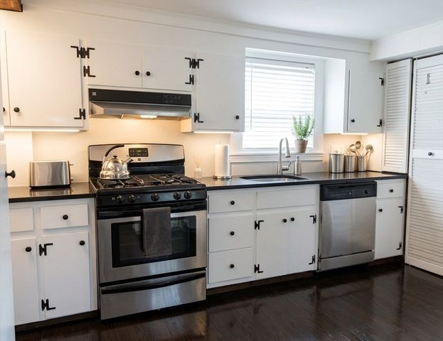19 Rowland Street 2, Marblehead, MA 01945
