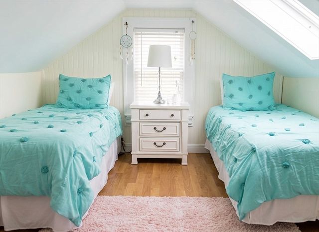 19 Rowland Street 2, Marblehead, MA 01945