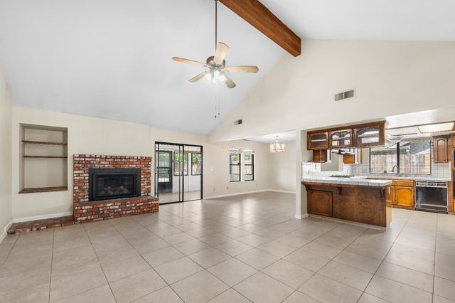1407 Purvis Avenue, Clovis, CA 93611