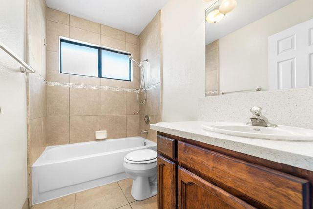 1407 Purvis Avenue, Clovis, CA 93611