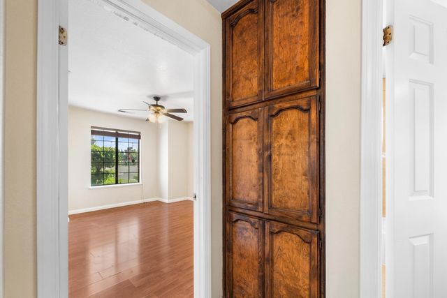 1407 Purvis Avenue, Clovis, CA 93611