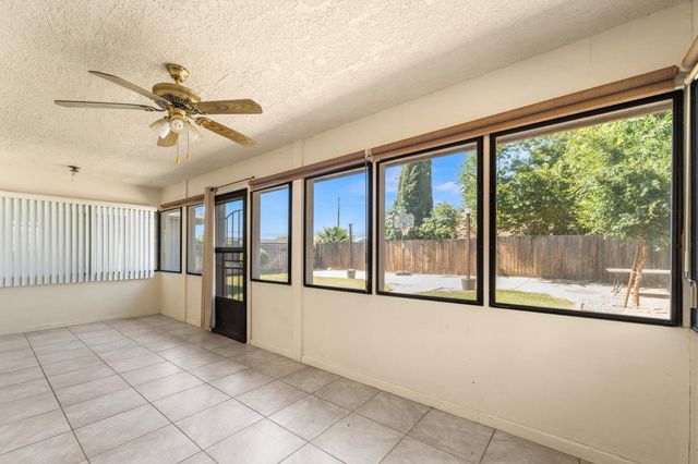 1407 Purvis Avenue, Clovis, CA 93611