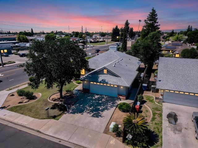1407 Purvis Avenue, Clovis, CA 93611