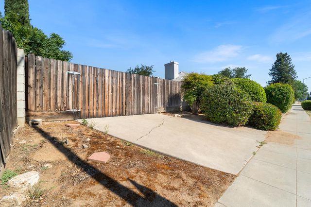 1407 Purvis Avenue, Clovis, CA 93611