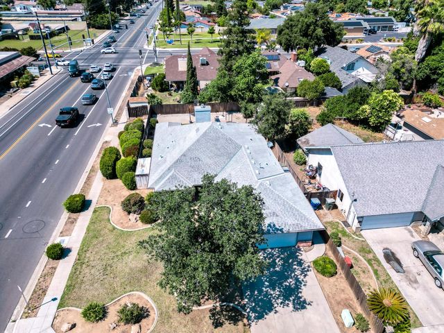 1407 Purvis Avenue, Clovis, CA 93611