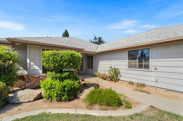1407 Purvis Avenue, Clovis, CA 93611