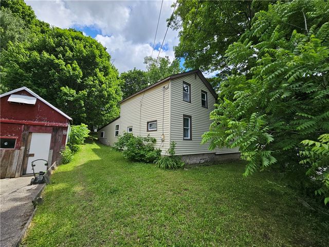 22 Miller Street, Auburn, NY 13021