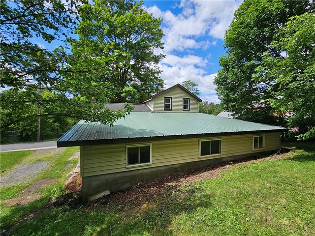 22 Miller Street, Auburn, NY 13021