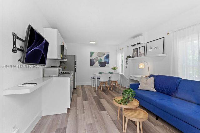 790 NW 60th St, Miami, FL 33127