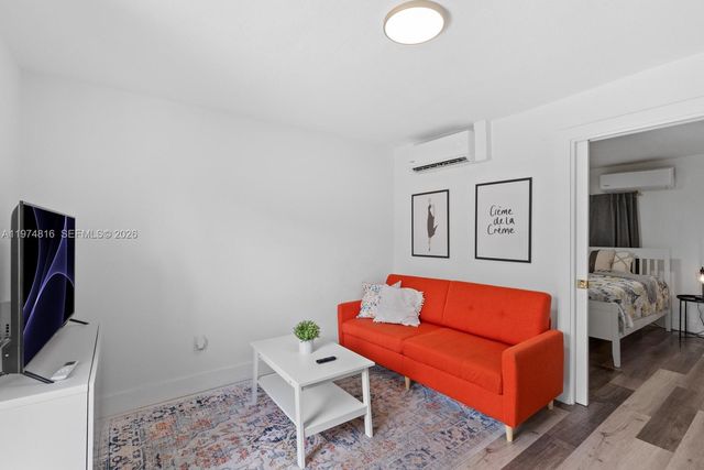 790 NW 60th St, Miami, FL 33127