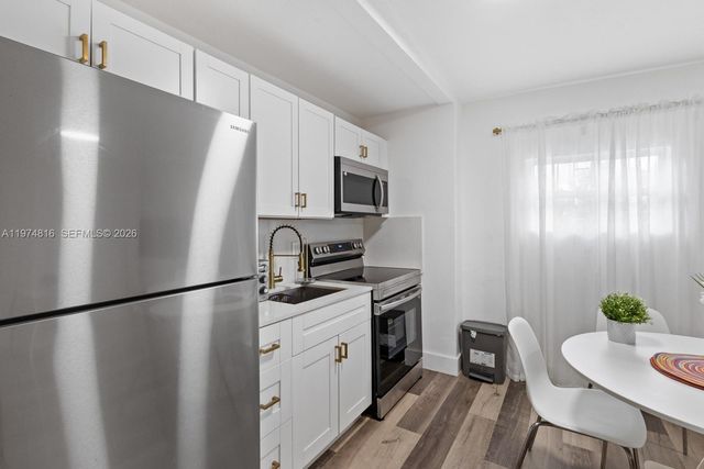 790 NW 60th St, Miami, FL 33127