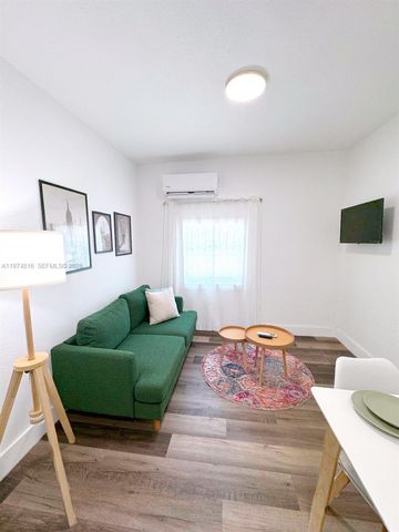 790 NW 60th St, Miami, FL 33127