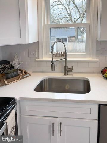 266 REDWOOD DR, Lancaster, PA 17603