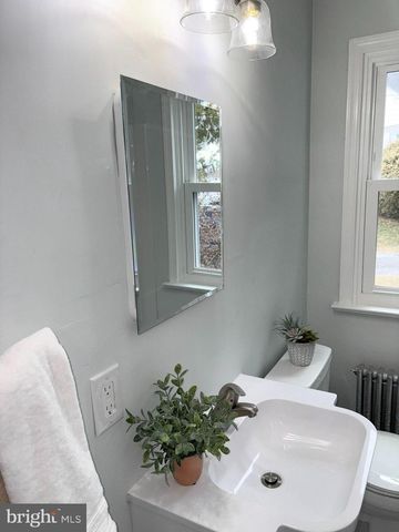 266 REDWOOD DR, Lancaster, PA 17603