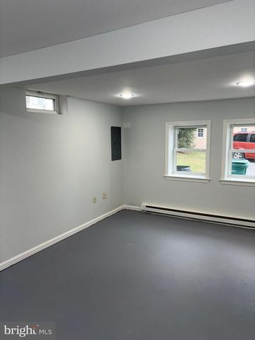 266 REDWOOD DR, Lancaster, PA 17603