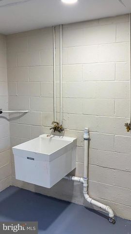 266 REDWOOD DR, Lancaster, PA 17603