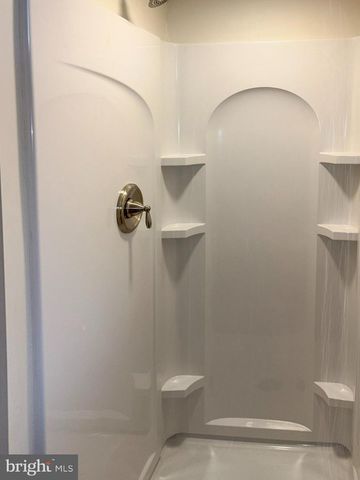 266 REDWOOD DR, Lancaster, PA 17603