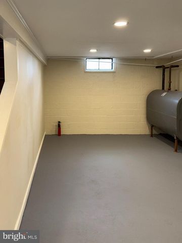 266 REDWOOD DR, Lancaster, PA 17603