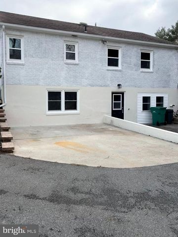 266 REDWOOD DR, Lancaster, PA 17603