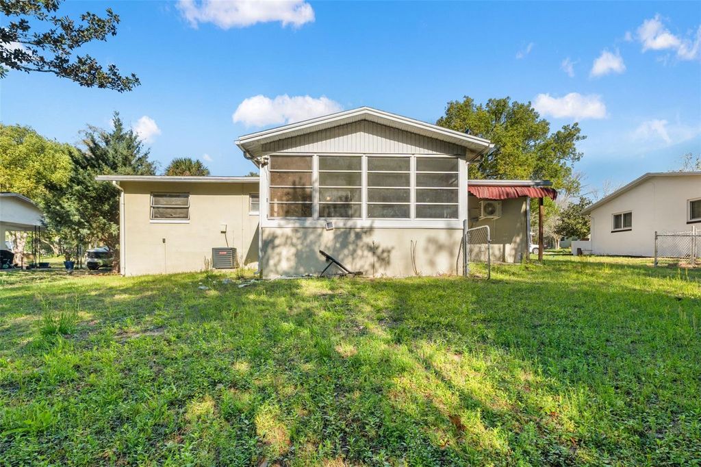 Image 22 of property listing at 49 S OSCEOLA STREET, Beverly Hills, FL 34465