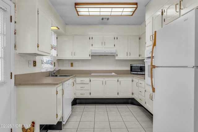 450D Cheshire Court D, Lakewood, NJ 08701