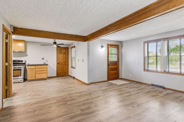 9535 Shady Oak Drive, Chaska, MN 55318