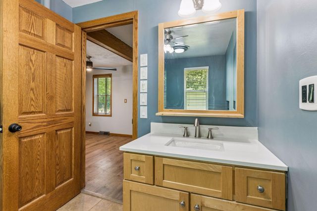 9535 Shady Oak Drive, Chaska, MN 55318