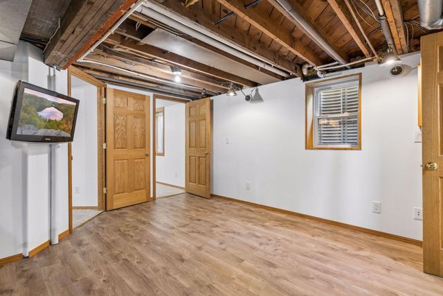 9535 Shady Oak Drive, Chaska, MN 55318