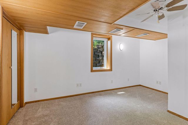 9535 Shady Oak Drive, Chaska, MN 55318
