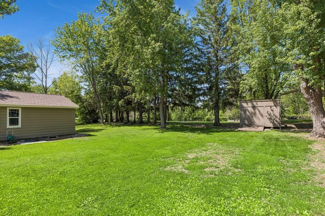 9535 Shady Oak Drive, Chaska, MN 55318