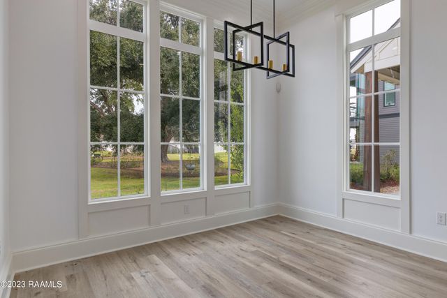325 Bozeman Trail, Scott, LA 70583
