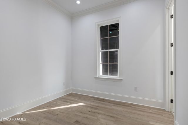 325 Bozeman Trail, Scott, LA 70583