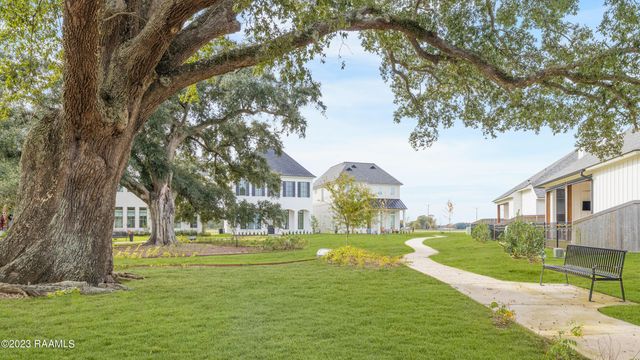 325 Bozeman Trail, Scott, LA 70583